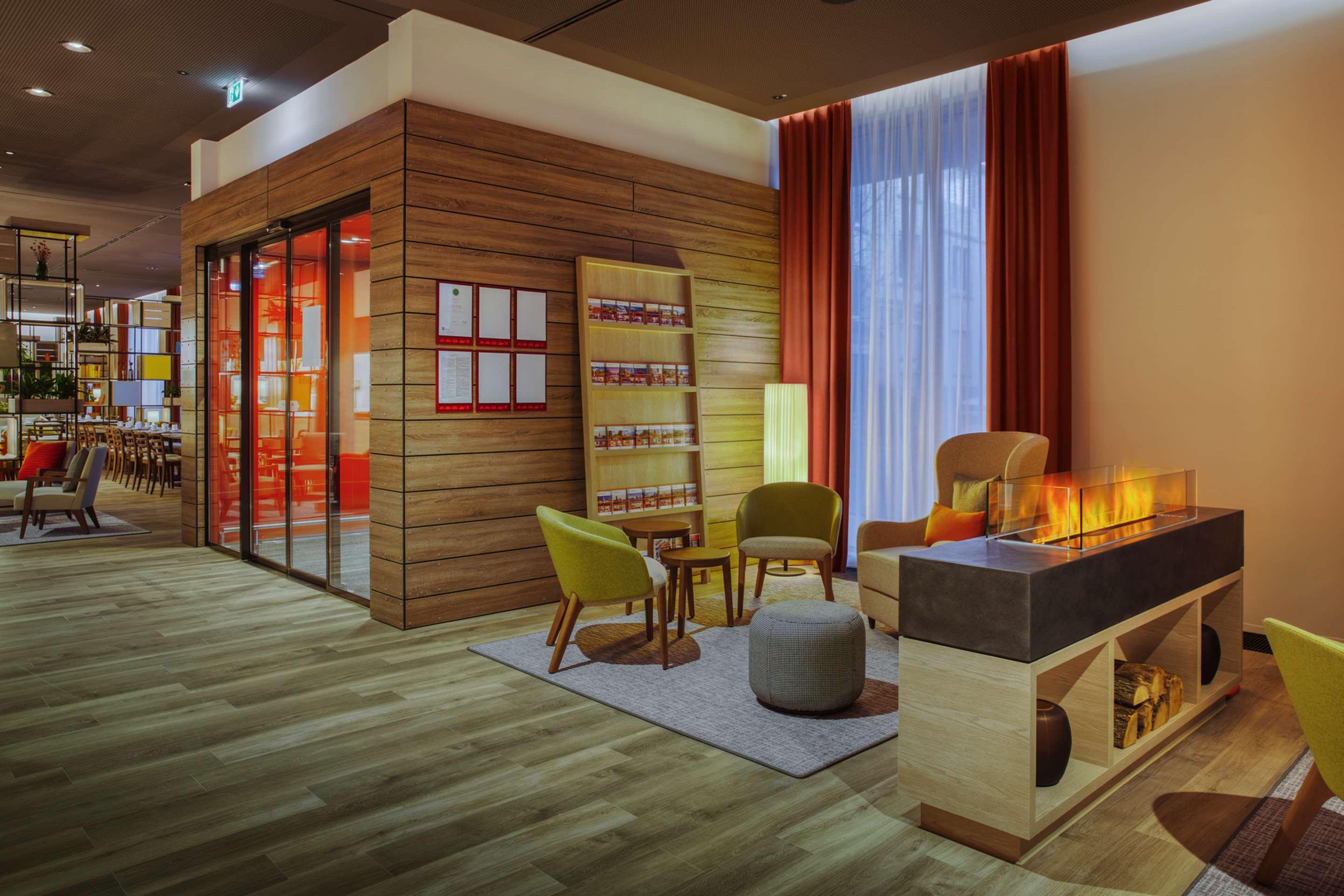 Intercityhotel Hildesheim Exterior photo